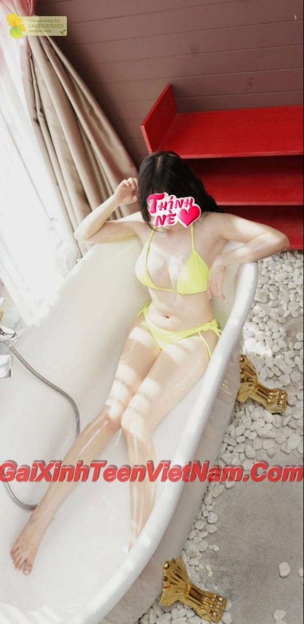 Gái gọi huyện Giang Thành xinh dâm đãng chiều khách 24/7 Gái gọi huyện Giang Thành 9